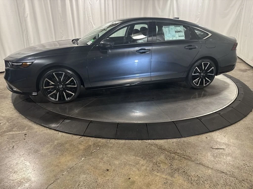 2026 Honda Accord Hybrid Touring's photo