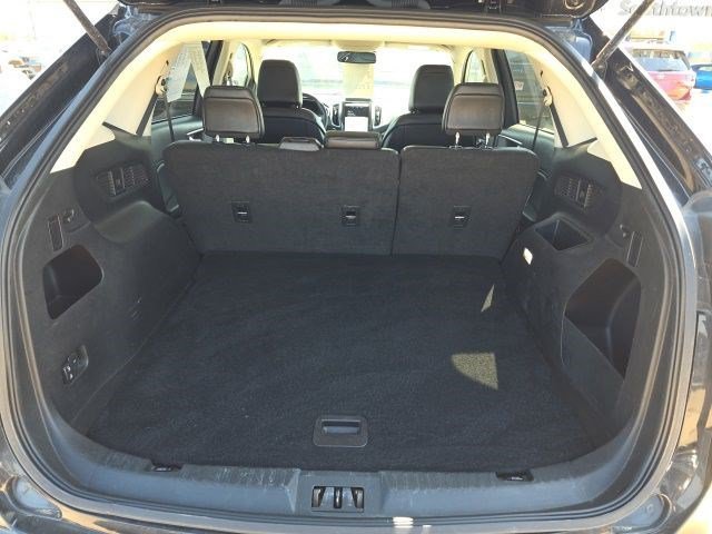 Used 2024 Agate Black Metallic Ford SEL image 9