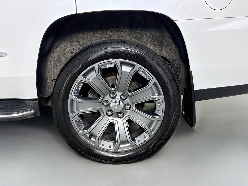 Used 2016 White GMC Denali image 34