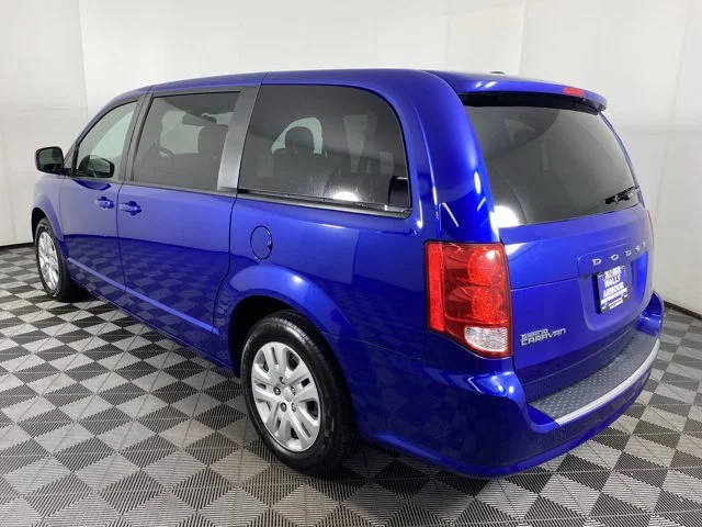 Used 2018 Blue Dodge SE image 8