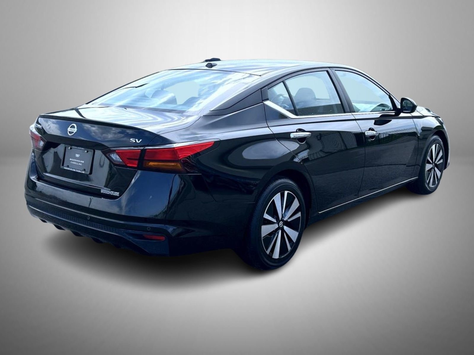 Used 2022 Black Nissan 2.5 SV image 5
