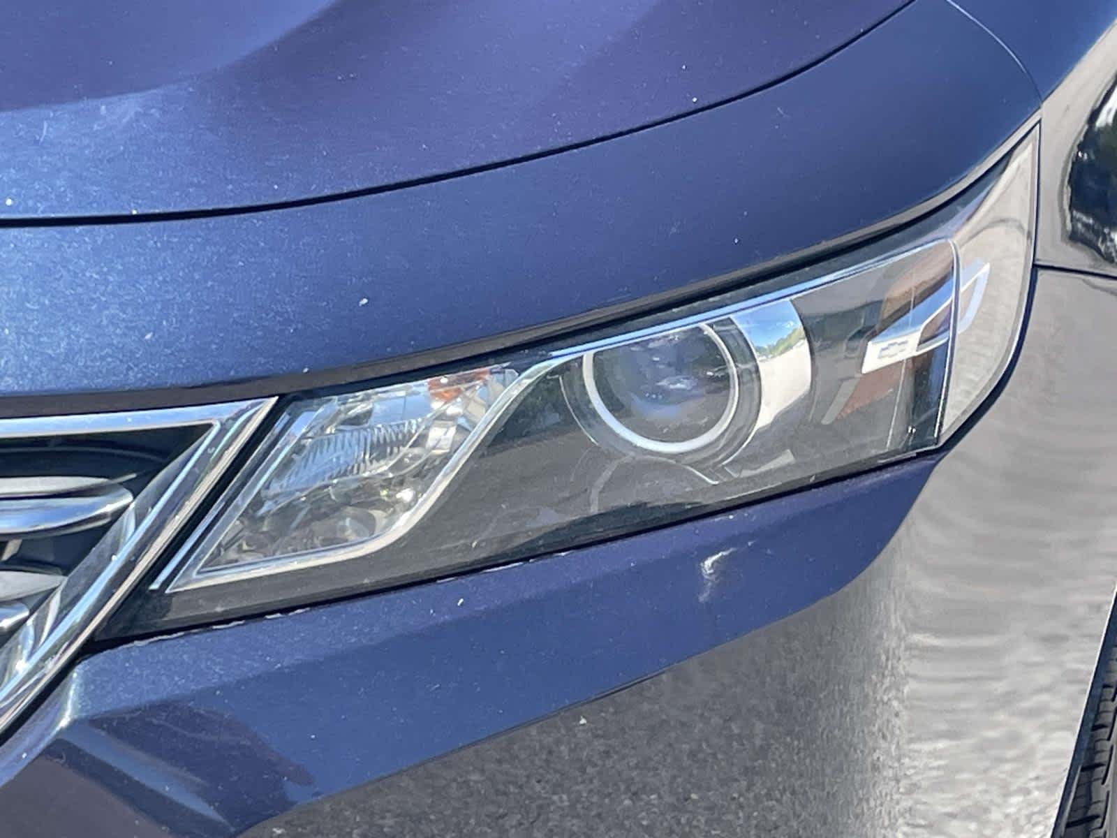 Used 2016 Blue Velvet Metallic Chevrolet LT image 18