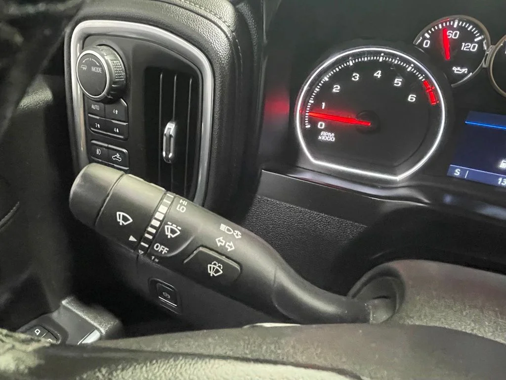 Used 2021 Gray Chevrolet RST image 29