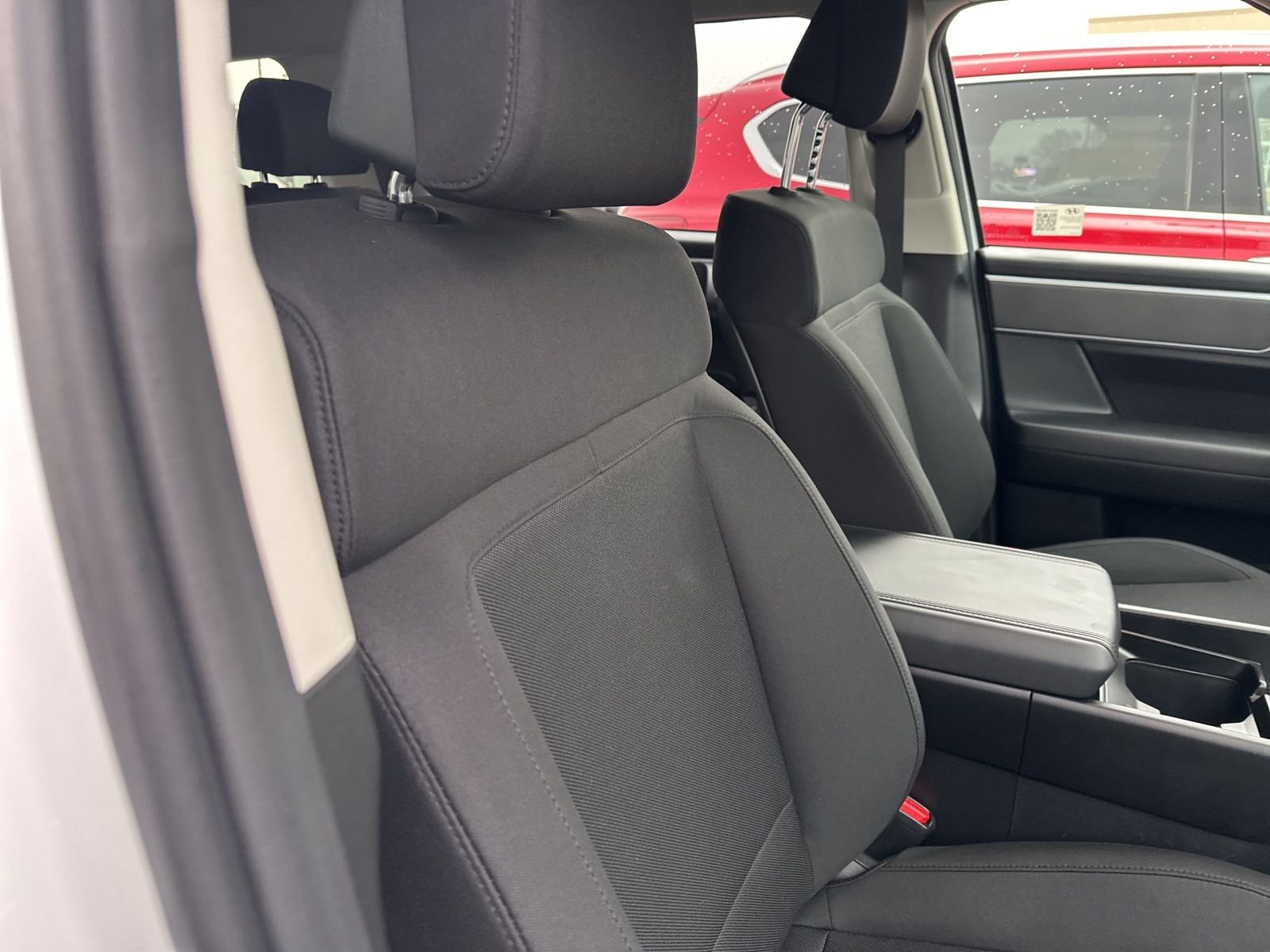2025 Hyundai Santa Fe SE - Photo 37