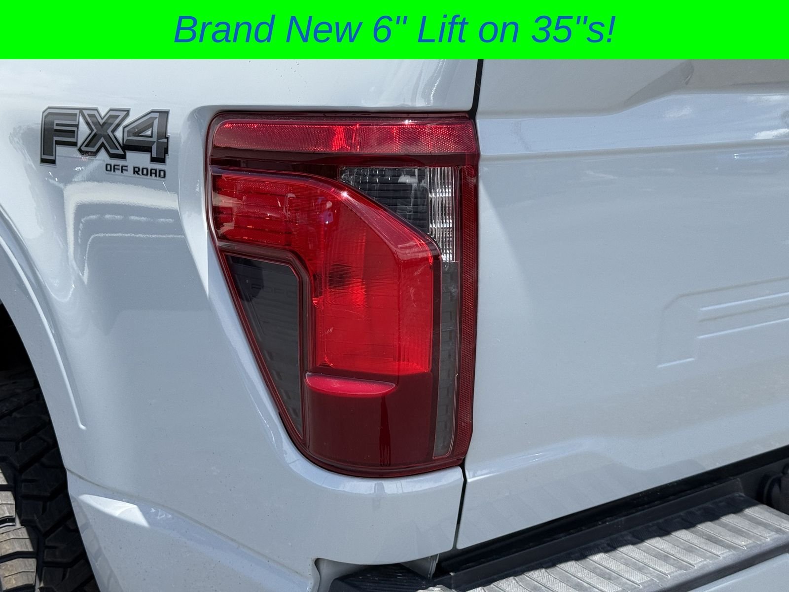 Used 2024 Avalanche Ford STX image 11