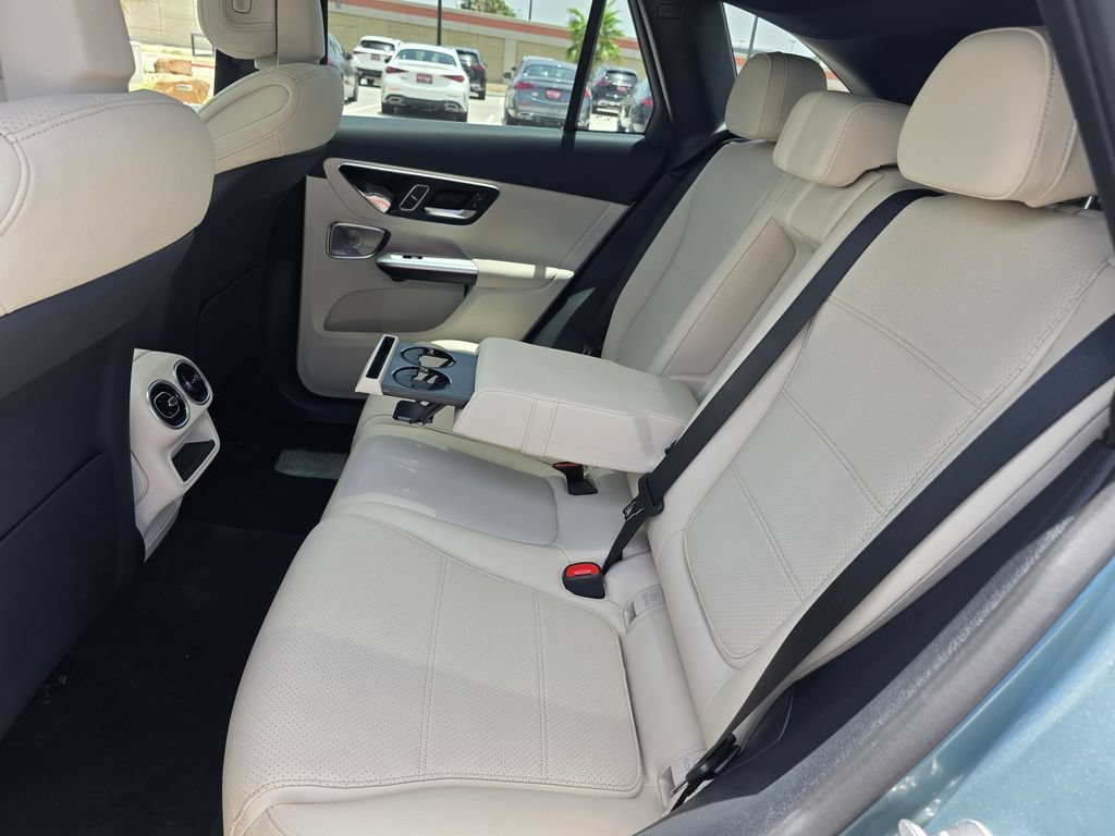 New 2026 Verde Silver Metallic Mercedes-Benz GLC 300 image 42