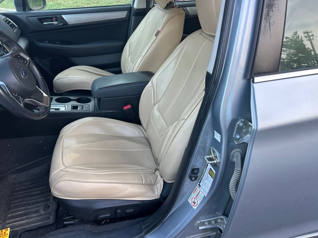 Used 2018 Silver Subaru 2.5i image 14