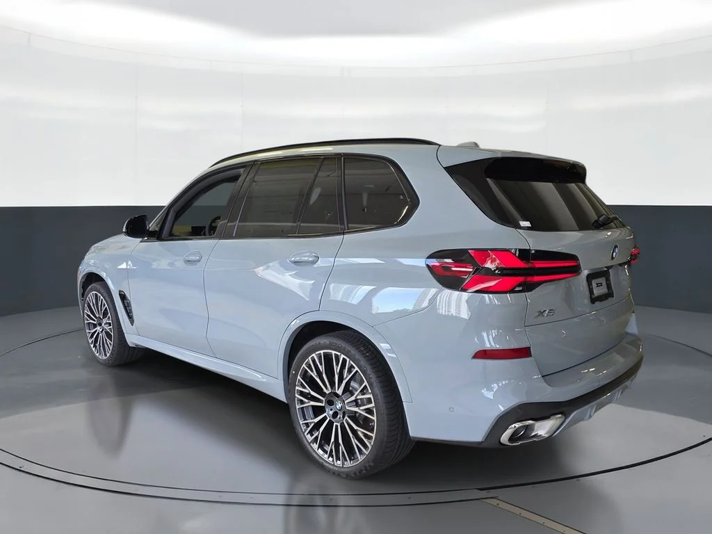 New 2026 Gray BMW sDrive40i image 4