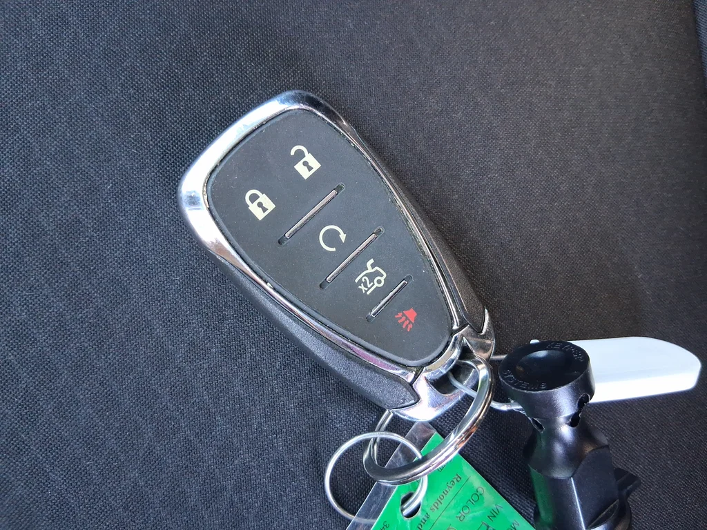 Used 2024 Gray Chevrolet LT image 33