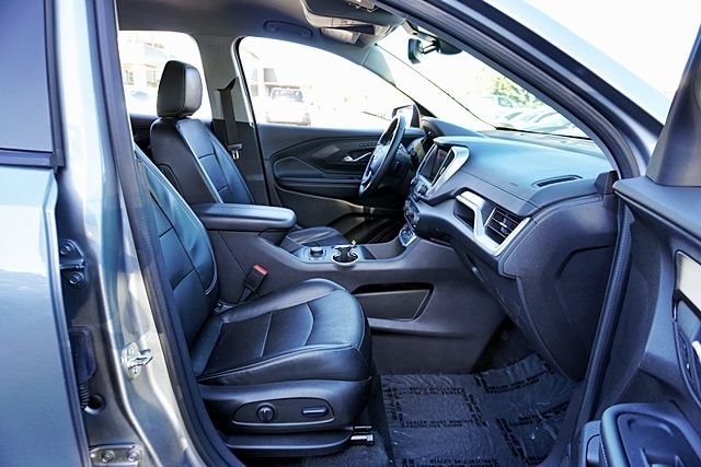 Used 2024 Silver GMC SLT image 10
