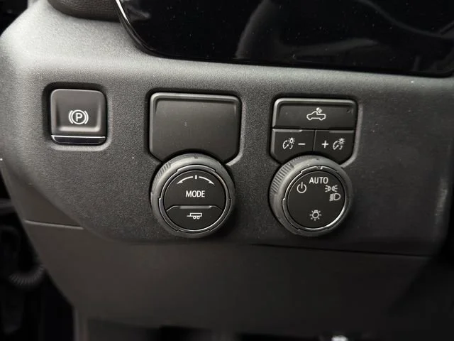 2026 Chevrolet Silverado 1500 LT - Photo 17