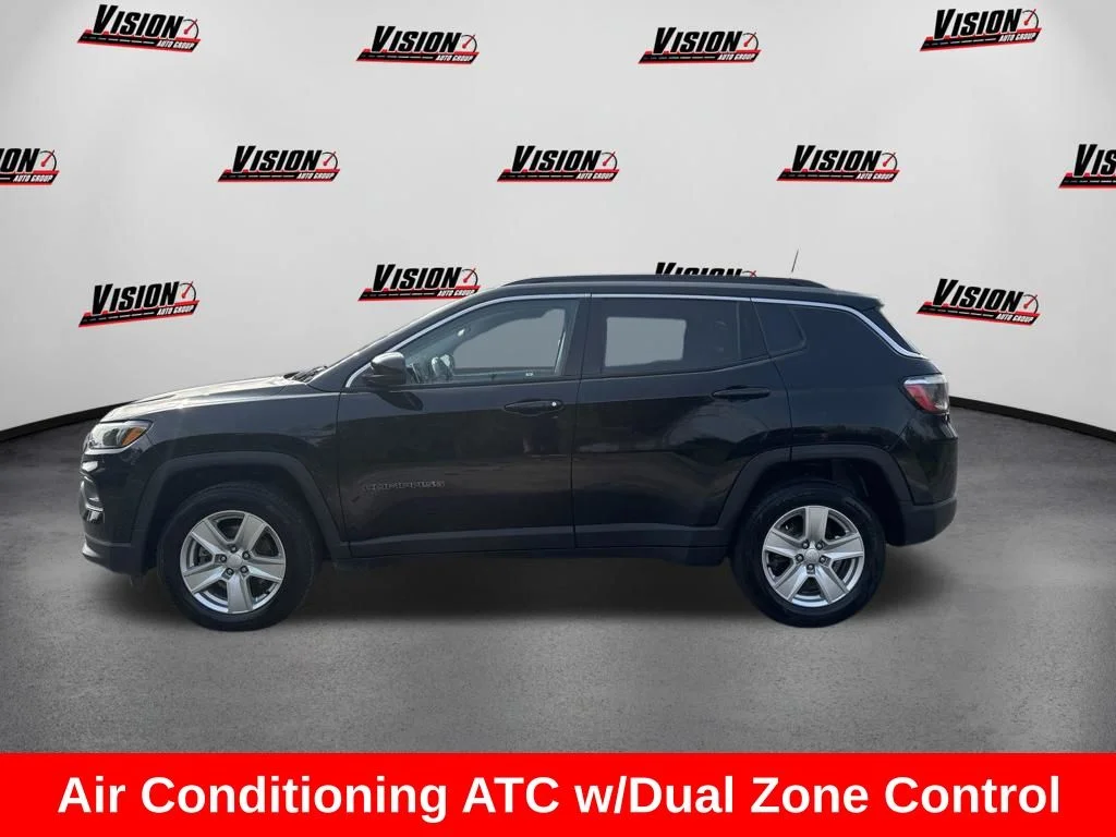 Used 2022 Black Jeep Latitude image 9