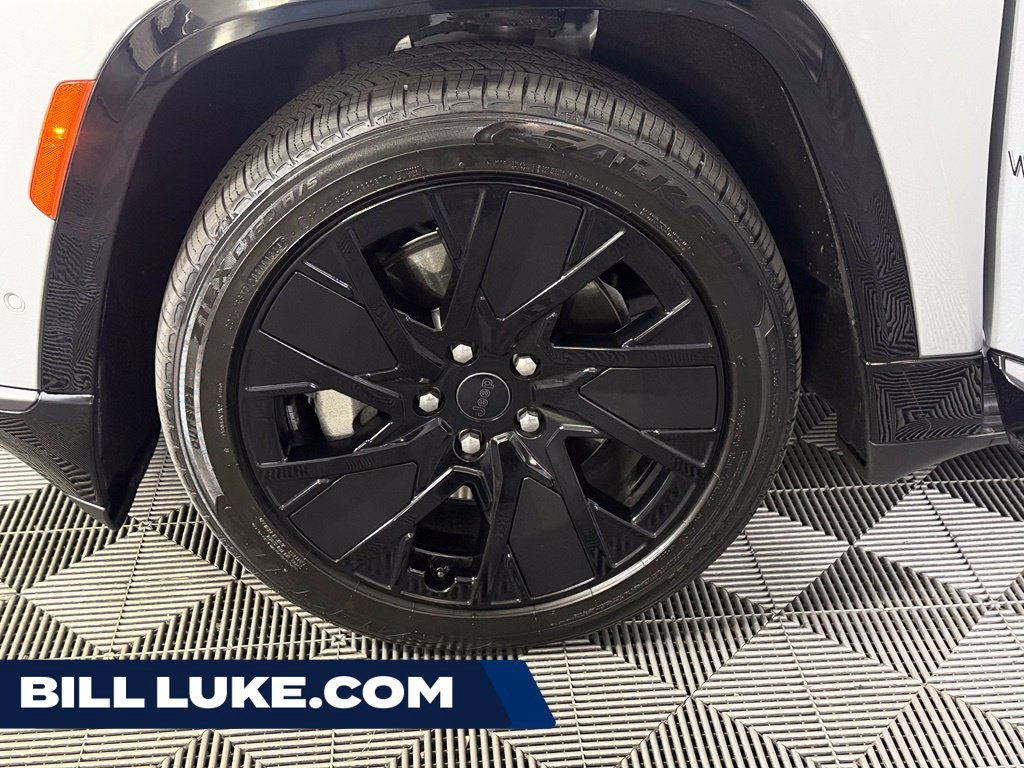 Used 2025 Silver Jeep Launch Edition image 11