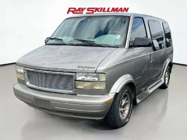 Used 2001 Gray GMC Upfitter image 3
