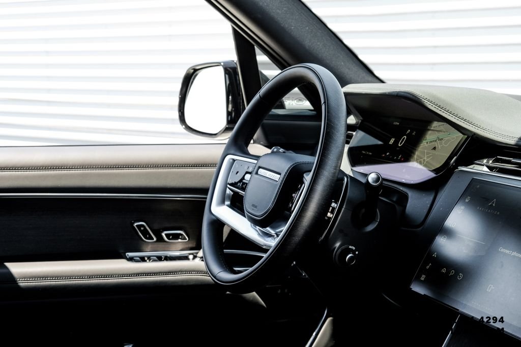 New 2026 Carpathian Gray Land Rover SE image 13