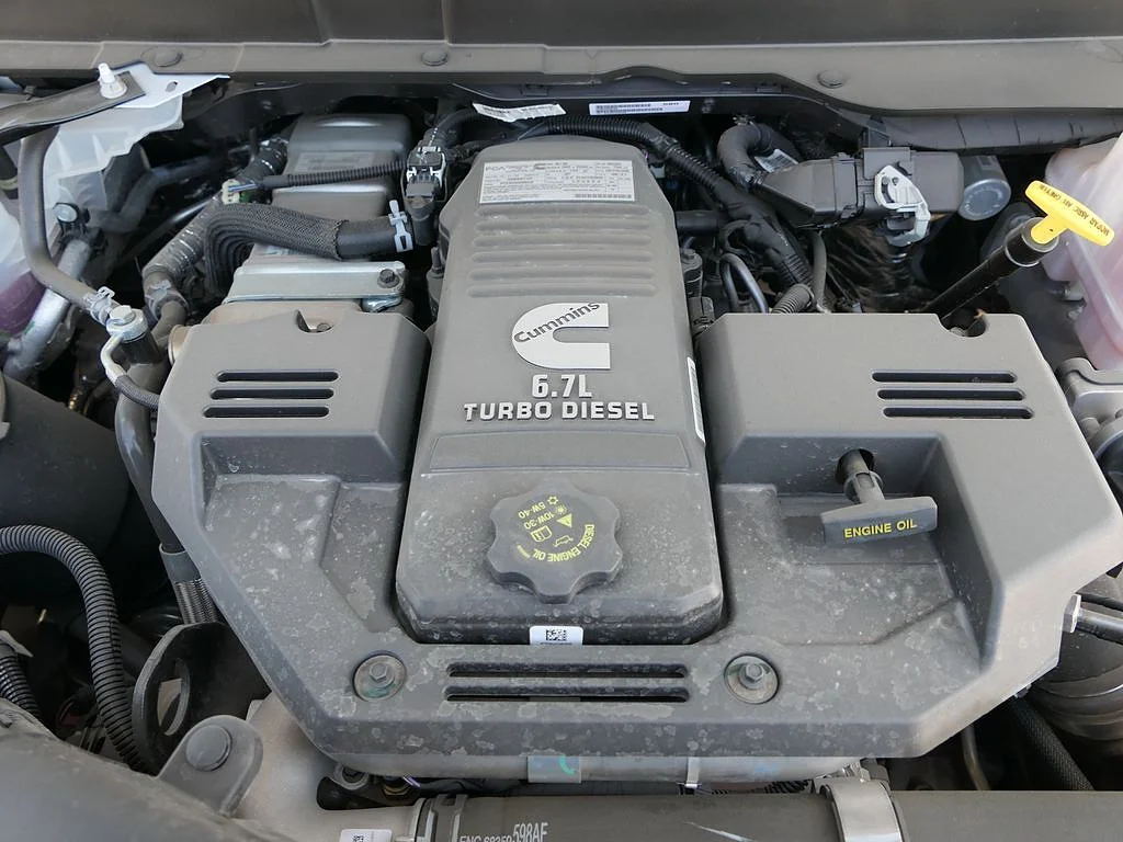 New 2024 Bright White Clearcoat RAM Tradesman/SLT image 24