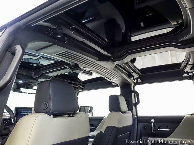 2026 GMC HUMMER EV 2X - Photo 10