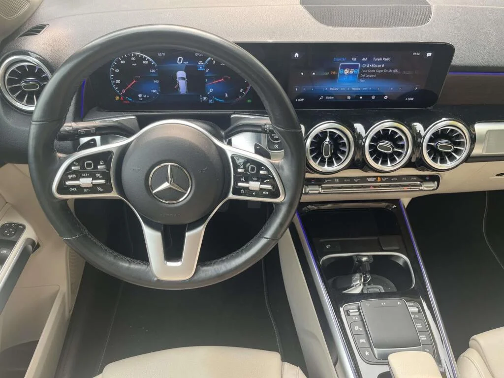 Certified Used 2023 Polar White Mercedes-Benz GLB 250 image 2