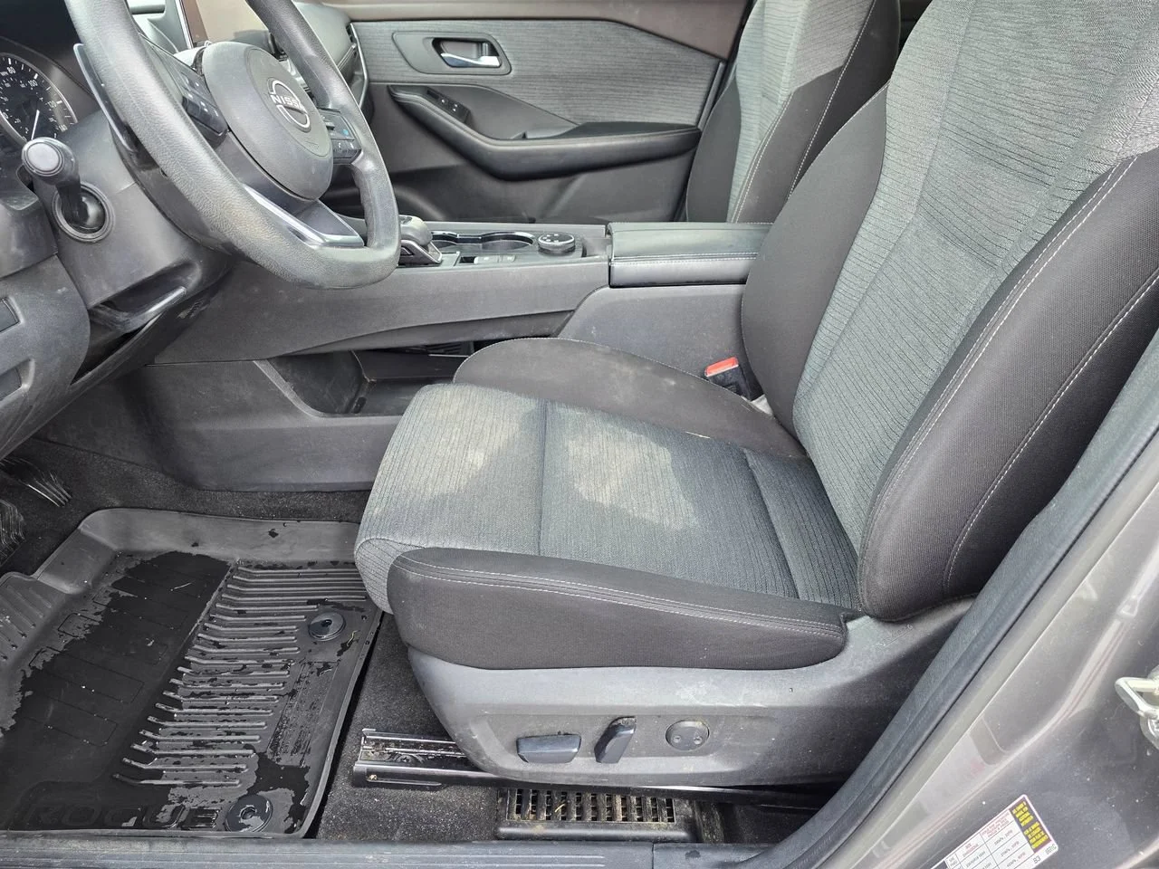 Used 2023 Gray Nissan SV Intelligent AWD image 9