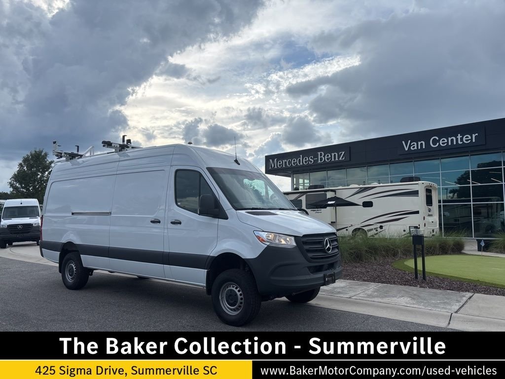 Used 2024 White Mercedes-Benz Cargo 170 WB image 1