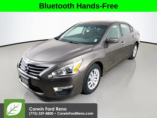 Used 2015 Java Metallic Nissan 2.5 S image 3