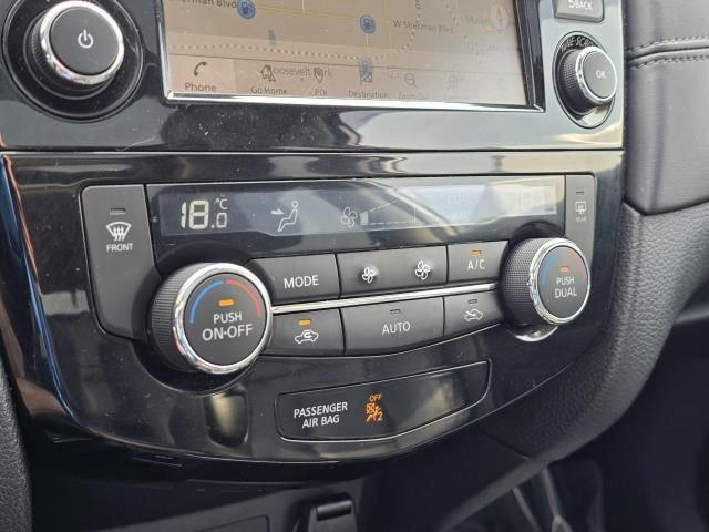 Used 2019  Nissan SL image 31