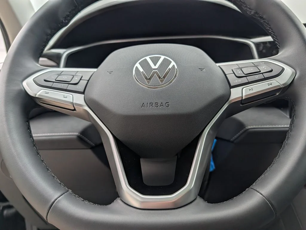 New 2026 Black Volkswagen 1.5T SE Black image 19