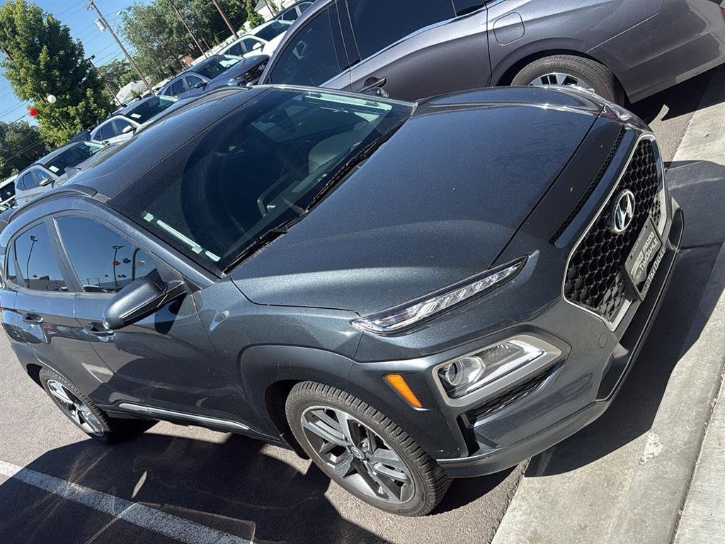 Used 2021 Thunder Gray Hyundai Limited image 2