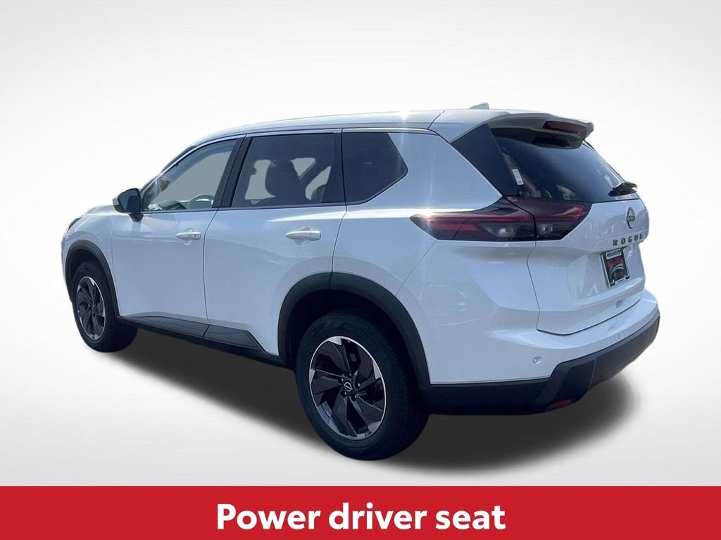 Used 2025 White Nissan SV image 5