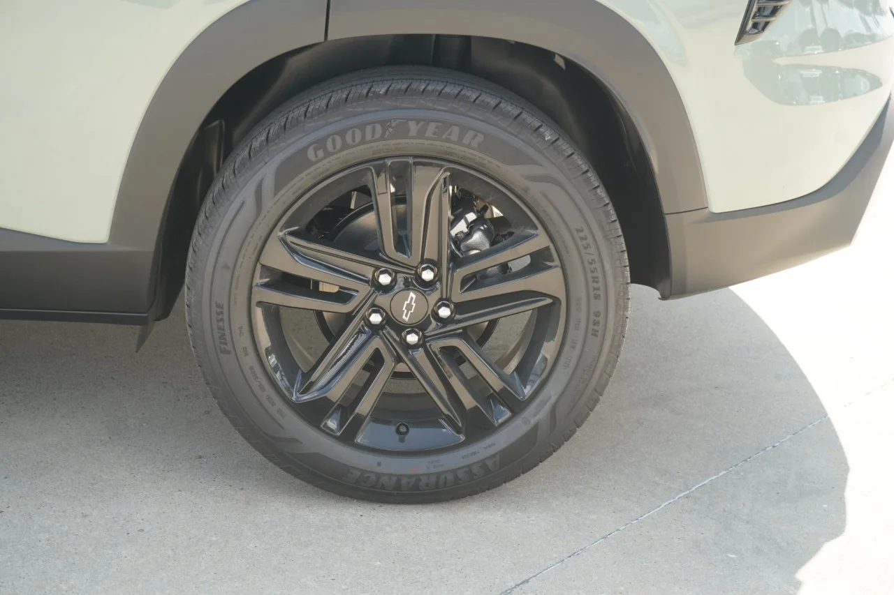 2026 Chevrolet Trax Activ - Photo 13