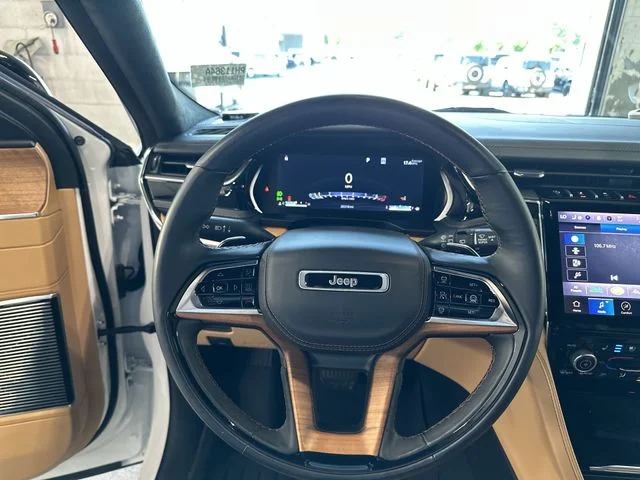 Used 2024 White Jeep Summit image 15