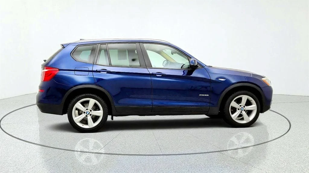 Used 2017 Deep Sea Blue Metallic BMW xDrive28i SAV w/ Premium Pkg 3, Navigation & 19