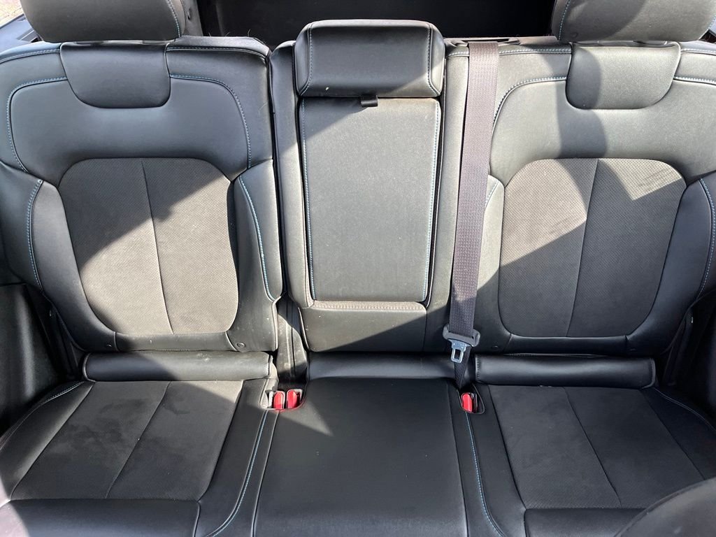 Used 2025 White Jeep Trailhawk 4xe image 14