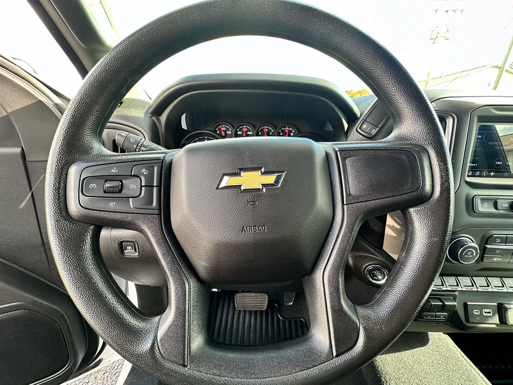 Used 2026 Summit White Chevrolet Custom image 27