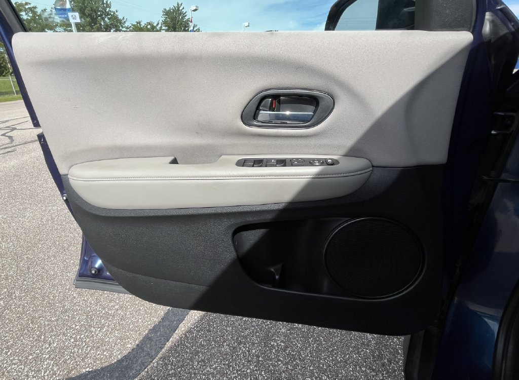 2017 Honda HR-V LX - Photo 20