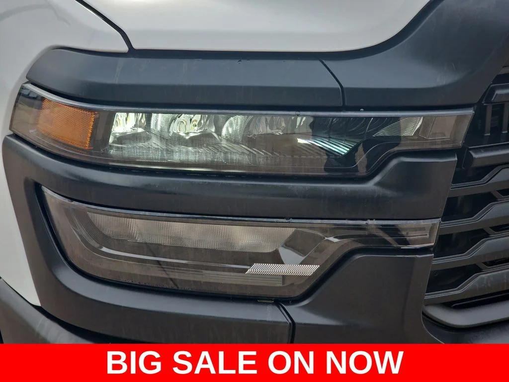 New 2026 Bright White Clearcoat RAM Tradesman image 34