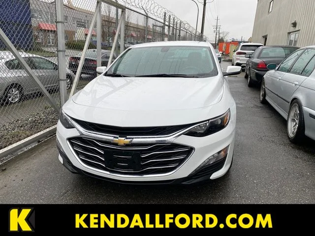 Used 2022 Summit White Chevrolet LT image 1