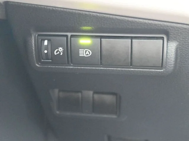 Used 2025 Beige Toyota LE image 30