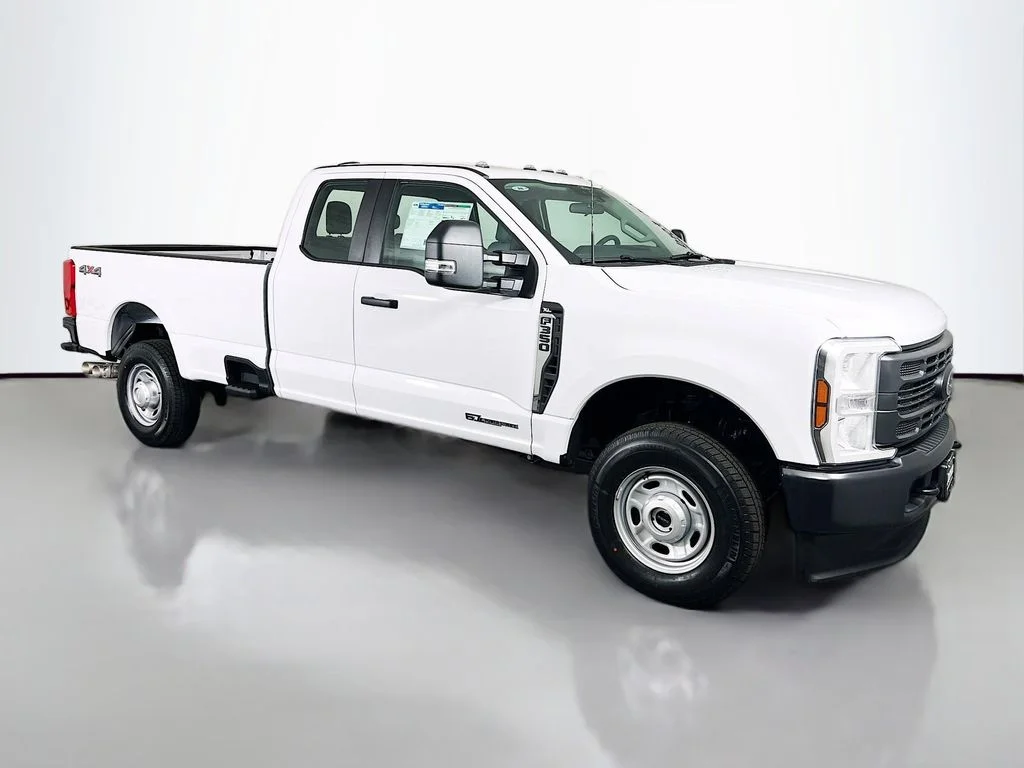 2026 Ford F-350 XL 4x4 SuperCab 8' Box SRW's photo