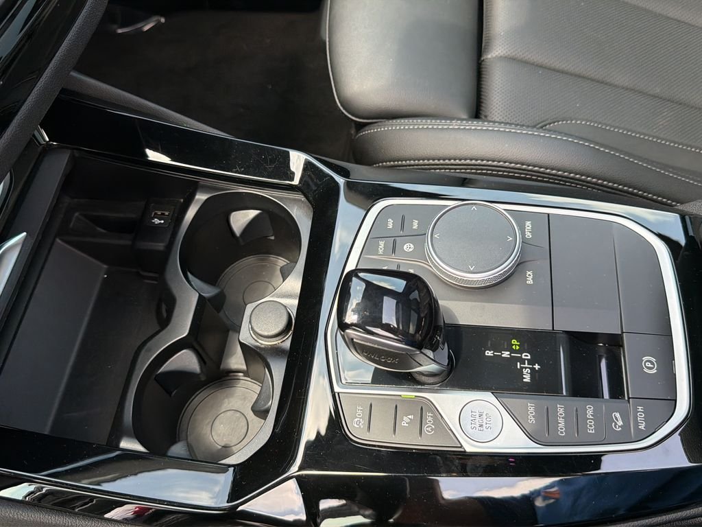 Used 2022 Blue BMW xDrive30i image 21