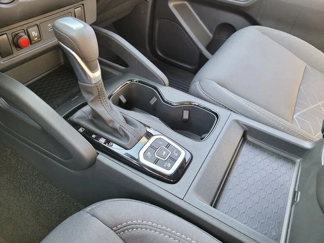 2026 Nissan Frontier SV - Photo 17