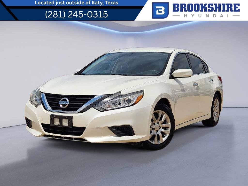 Used 2017 Pearl White Nissan 2.5 S image 1