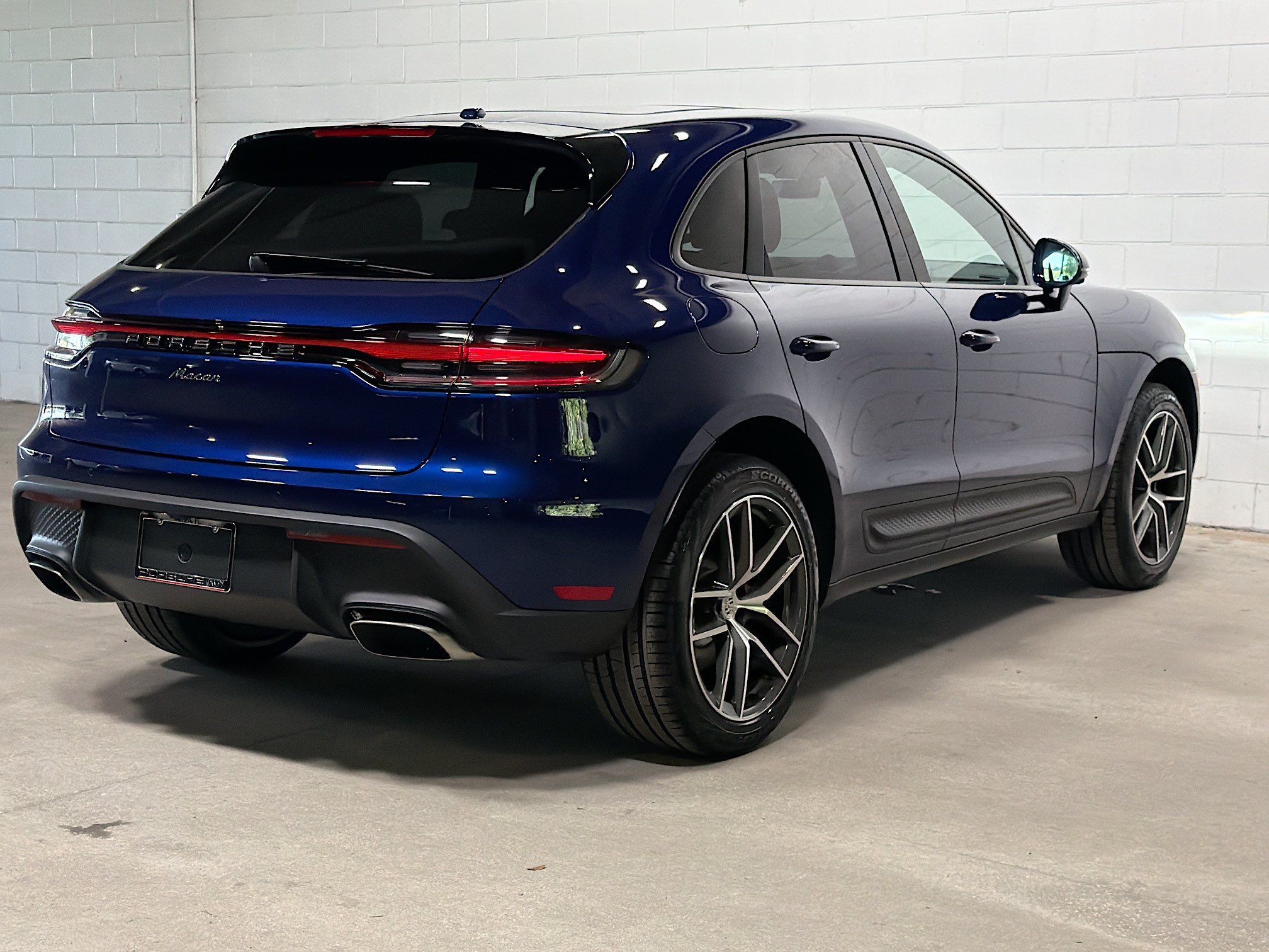 New 2026 Gentian Blue Metallic Porsche  image 7