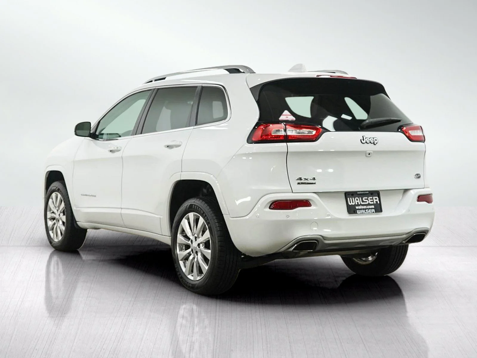 Used 2016 Bright White Clearcoat Jeep Overland image 3
