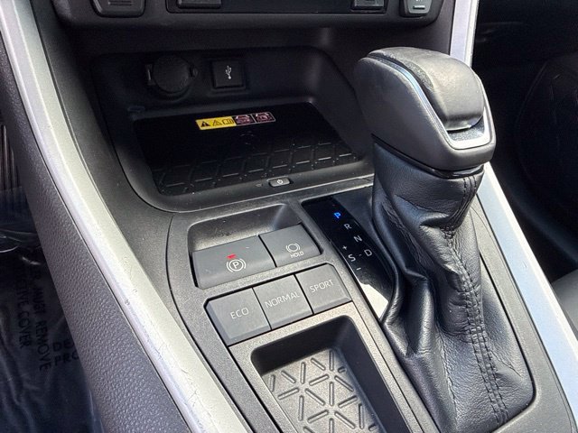 Used 2022 Gray Toyota XLE Premium image 7