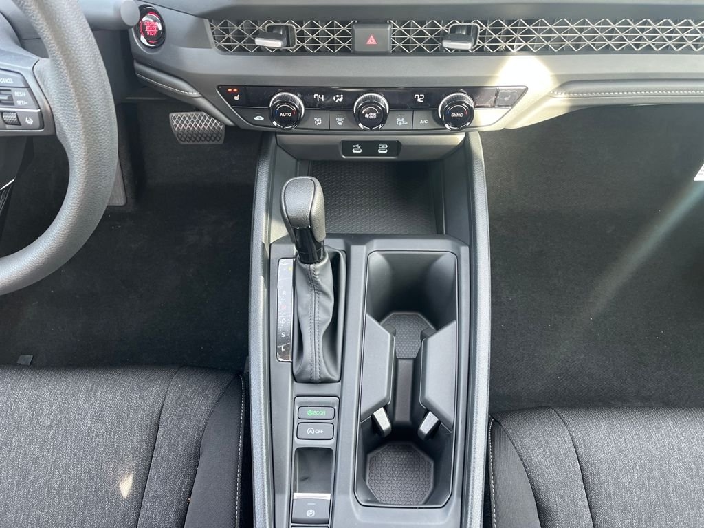 2025 Honda Accord SE - Photo 15