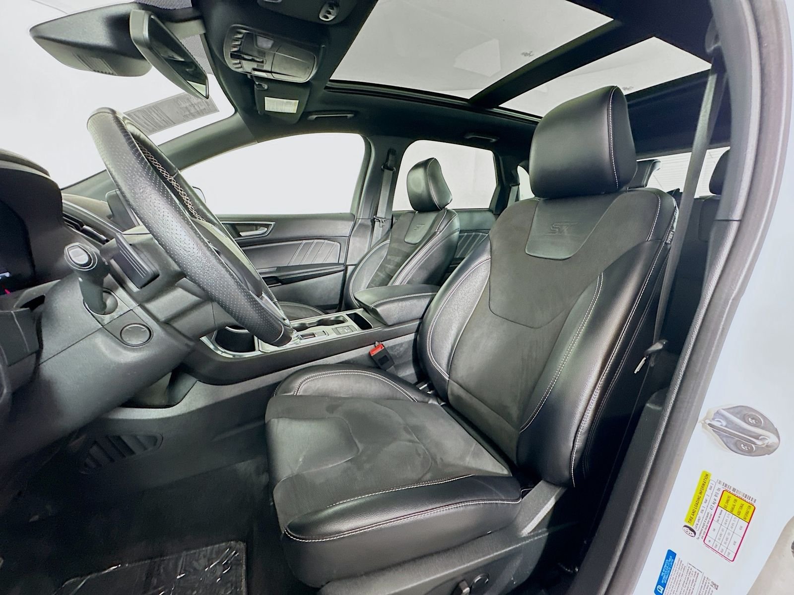 Used 2022 Star White Metallic Tri-Coat Ford ST image 22