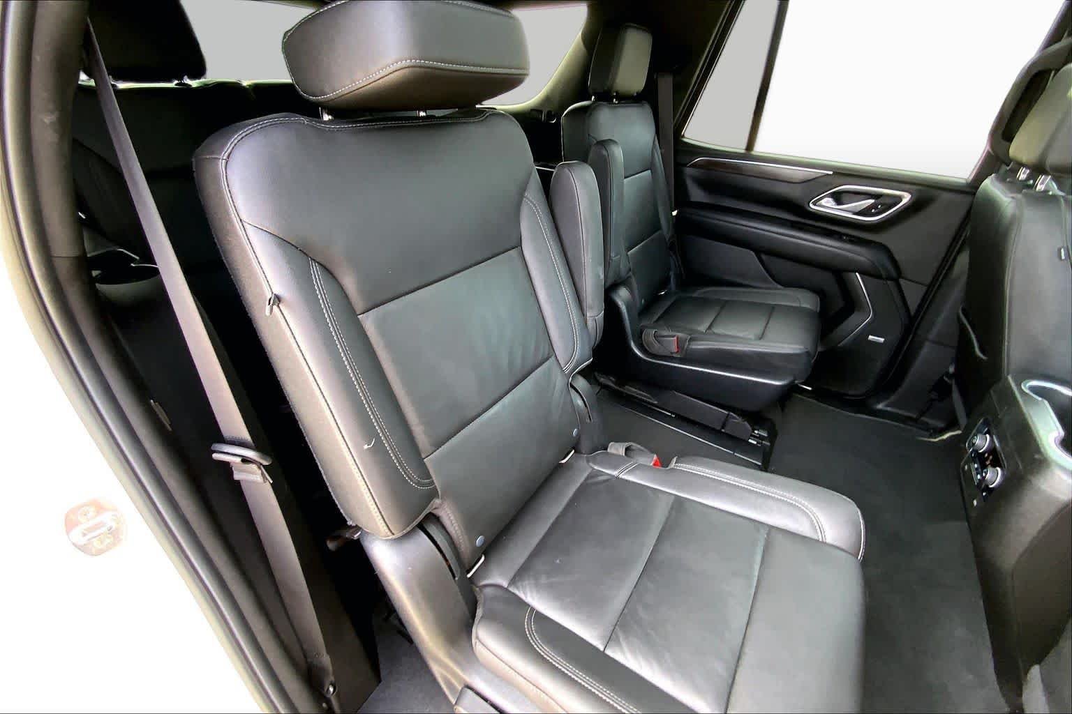 Used 2021 IRIDESCENT PEARL TRICOAT Chevrolet LT image 20