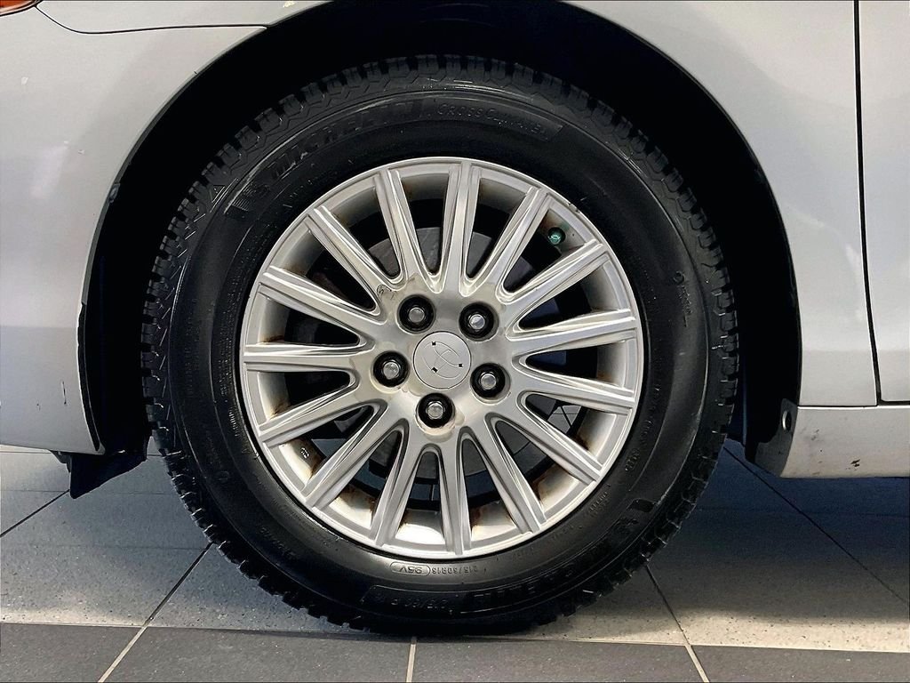 Used 2007 Gray Toyota Base CE image 7