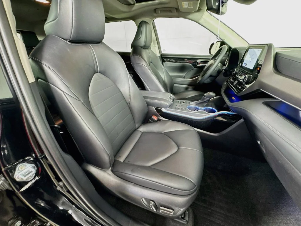 Used 2026 Black Toyota XLE image 38